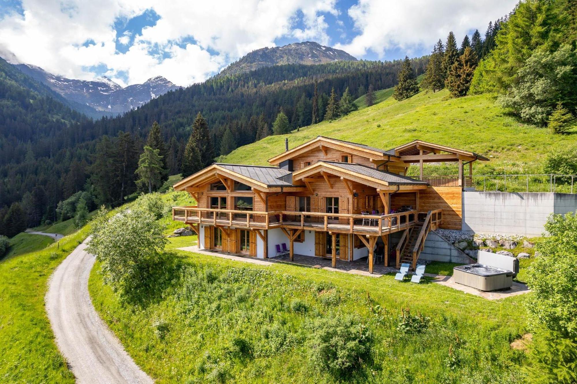Chalet Flocon De Neige - Jacuzzi - Sauna ลาซูมาซ ภายนอก รูปภาพ